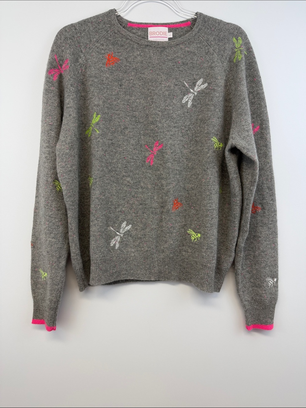 Brodie Cashmere Grey Dragonfly Embroidered Crewneck Sweater Pink Trim L